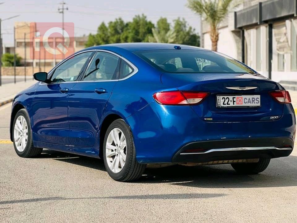 کرایسلەر 200